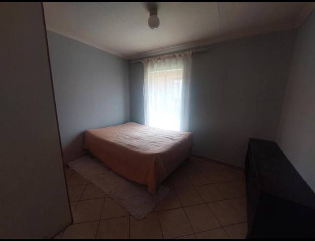 2 BEDROOM APARTMENT FOR SALE IN OLIEVENHOUTBOSCH